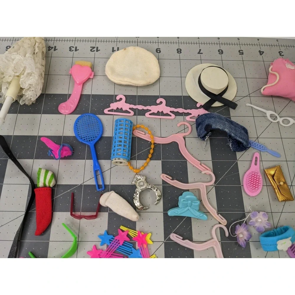 Fashion Doll Accessories Lot Vintage Hats‎ Hangers Belts Parasol Hair